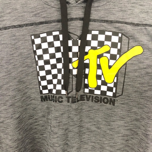 ❌🚫SOLD🚫❌ MTV short sleeve hoodie - Picture 2 of 4
